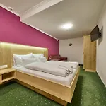 Apartment The Poolhouse Boutique Saalbach-Hinterglemm