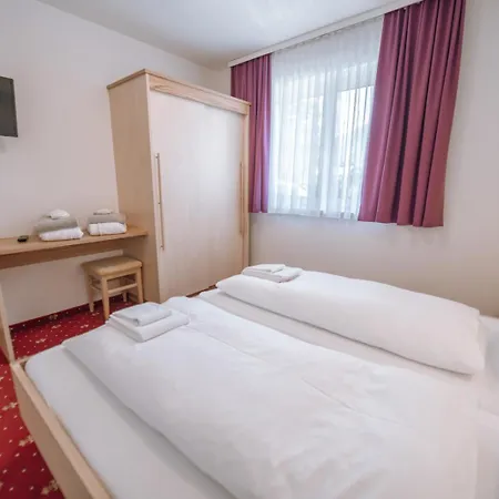 The Poolhouse Boutique Apartament *