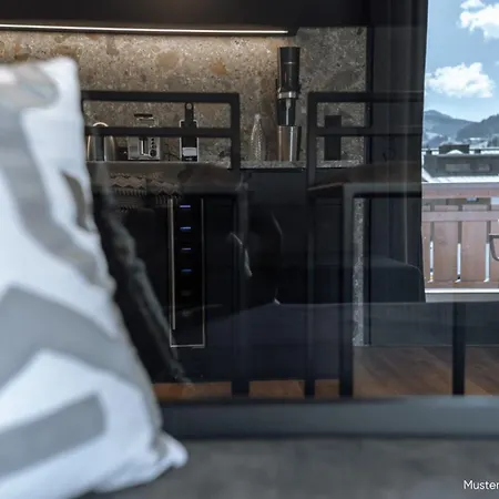 The Poolhouse Boutique Lodge