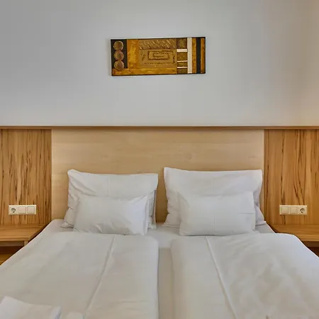 Апартаменты The Poolhouse Boutique Lodge *