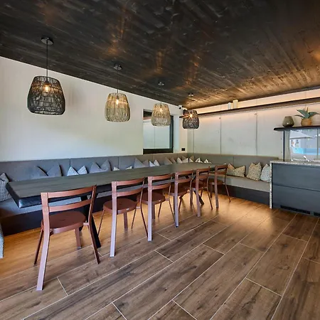 The Poolhouse Boutique Lodge Апартаменты