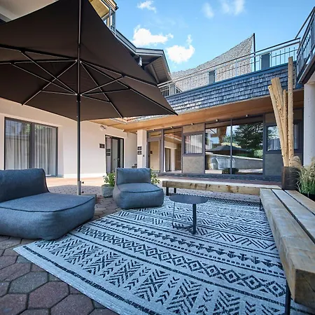 Апартаменты The Poolhouse Boutique Lodge *