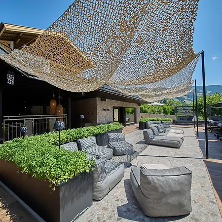 The Poolhouse Boutique Lodge Зальбах-Хинтерглемм