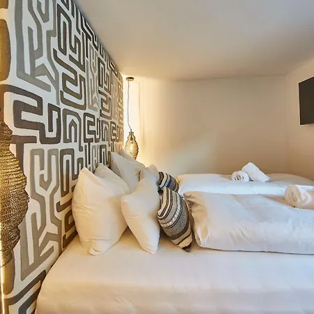 The Poolhouse Boutique Lodge