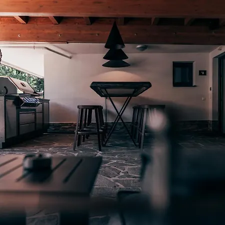 Apartment The Poolhouse Boutique Lodge