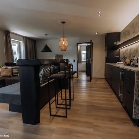 The Poolhouse Boutique Lodge
