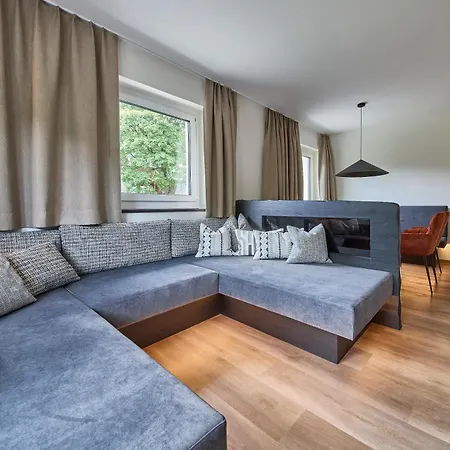 The Poolhouse Boutique Apartman Saalbach Hinterglemm