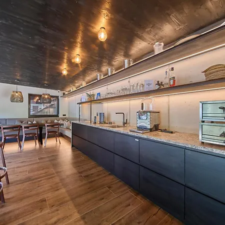 Appartement The Poolhouse Boutique