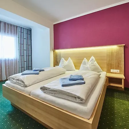 The Poolhouse Boutique